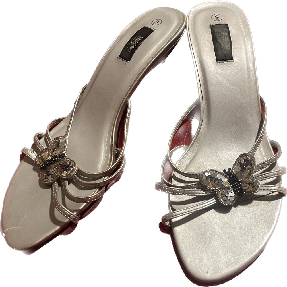 Mossimo Size 9 strappy kitten heels